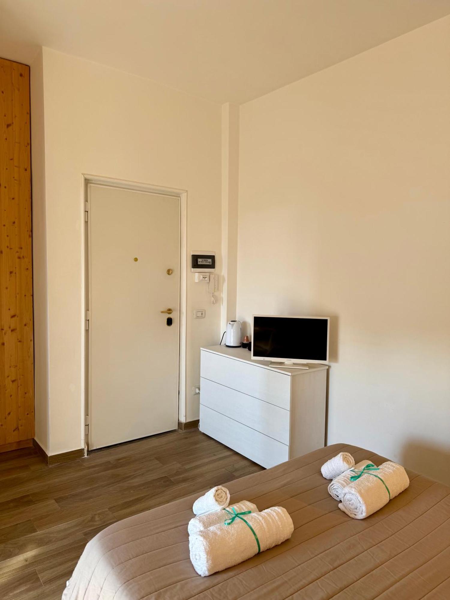 Loft Corso Trieste Free Parking & Kitchen Bari Exterior foto